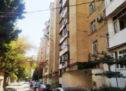 Satılır 2 otaqlı 60 m2 köhnə tikili 8 km