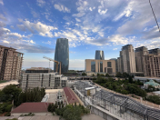 İcarəyə verilir 3 otaqlı 110 m2 köhnə tikili Şah İsmayıl Xətai m.