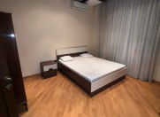 Satılır 4 otaqlı 240 m2 yeni tikili 28 May m.