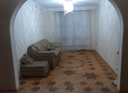 İcarəyə verilir 4 otaqlı 80 m2 köhnə tikili Nizami m.