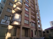 Satılır 4 otaqlı 170 m2 yeni tikili Elmlər Akademiyası m.