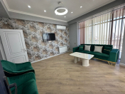 İcarəyə verilir 2 otaqlı 110 m2 yeni tikili 28 May m.