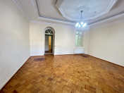 İcarəyə verilir 5 otaqlı 180 m2 ofis Nəriman Nərimanov m.