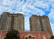 Satılır 4 otaqlı 210 m2 yeni tikili Şah İsmayıl Xətai m.