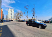 Satılır 2 otaqlı 80 m2 ofis Elmlər Akademiyası m.