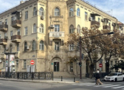 İcarəyə verilir 2 otaqlı 60 m2 köhnə tikili Axundov bağı