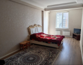 Satılır 2 otaqlı 77 m2 yeni tikili Saray