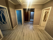 Satılır 3 otaqlı 130 m2 yeni tikili İnşaatçılar m.