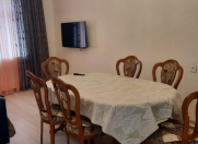 İcarəyə verilir 2 otaqlı 55 m2 köhnə tikili Qara Qarayev m.