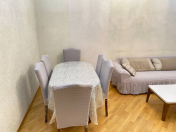 İcarəyə verilir 3 otaqlı 80 m2 köhnə tikili Bayıl