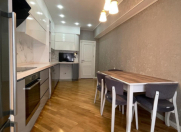 Satılır 3 otaqlı 120 m2 yeni tikili Elmlər Akademiyası m.