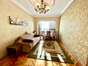 Satılır 4 otaqlı 120 m2 köhnə tikili Xırdalan