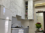 Satılır 2 otaqlı 54 m2 köhnə tikili Axundov bağı