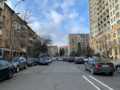 Satılır 2 otaqlı 35 m2 köhnə tikili Elmlər Akademiyası m.