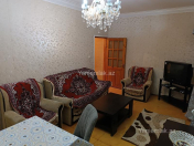 Satılır 2 otaqlı 65 m2 köhnə tikili Bakıxanov