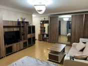 İcarəyə verilir 1 otaqlı 43 m2 köhnə tikili Gənclik m.