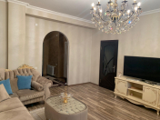 Satılır 2 otaqlı 70 m2 yeni tikili Xalqlar Dostluğu m.