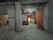 Satılır 1 otaqlı 157 m2 yeni tikili Neapol dairəsi