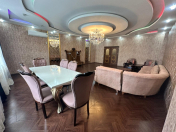 İcarəyə verilir 3 otaqlı 150 m2 yeni tikili Nizami m.