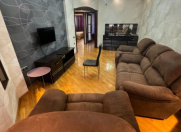 İcarəyə verilir 3 otaqlı 70 m2 köhnə tikili Nizami m.