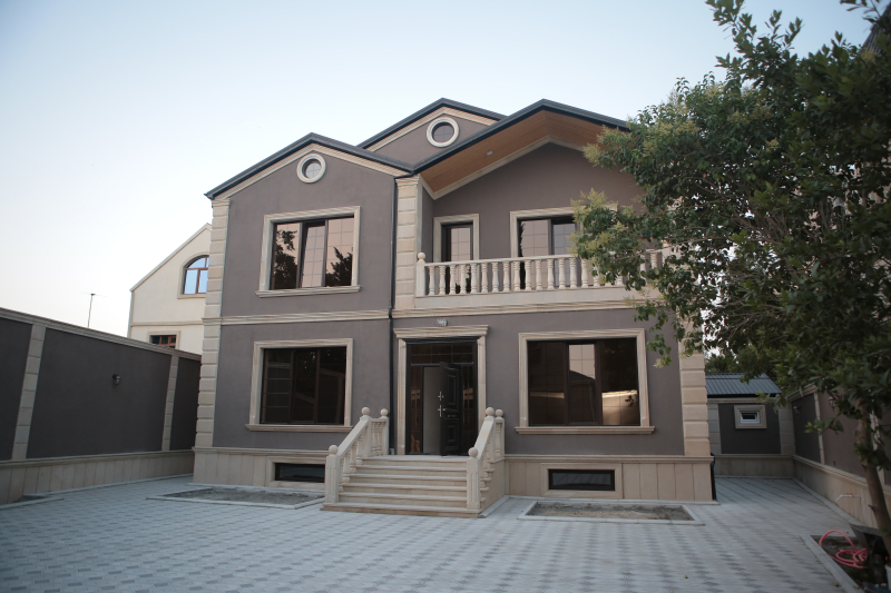 Satılır 6 otaqlı 375 m2 villa Bakıxanov
