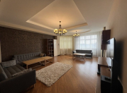 Satılır 4 otaqlı 162 m2 yeni tikili Gənclik m.