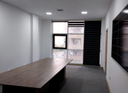 İcarəyə verilir 2 otaqlı 67 m2 ofis 28 May m.