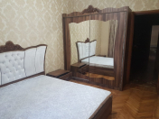 İcarəyə verilir 2 otaqlı 60 m2 köhnə tikili Nəsimi r.