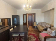 Satılır 3 otaqlı 80 m2 köhnə tikili Milli Məclis