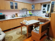 İcarəyə verilir 4 otaqlı 100 m2 köhnə tikili 28 may