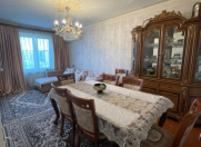Satılır 2 otaqlı 60 m2 köhnə tikili Xalqlar Dostluğu m.