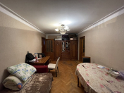 Satılır 2 otaqlı 55 m2 köhnə tikili Elmlər Akademiyası m.