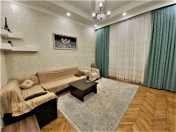 İcarəyə verilir 3 otaqlı 80 m2 köhnə tikili Sahil m.