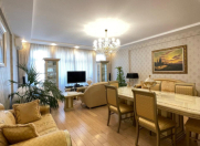 Satılır 4 otaqlı 188 m2 yeni tikili 28 May m.