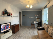 Satılır 2 otaqlı 40 m2 köhnə tikili Qara Qarayev m.
