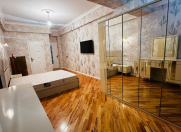 Satılır 4 otaqlı 141 m2 yeni tikili 8 km