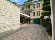 Satılır 6 otaqlı 350 m2 villa Bakıxanov