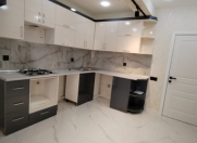 Satılır 3 otaqlı 91 m2 yeni tikili İnşaatçılar m.