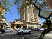 Satılır 10 otaqlı 1000 m2 obyekt Gənclik m.