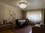 Satılır 3 otaqlı 110 m2 köhnə tikili Gənclik m.