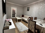 Satılır 2 otaqlı 60 m2 köhnə tikili Azadlıq prospekti m.