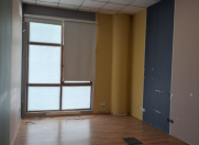 İcarəyə verilir 6 otaqlı 160 m2 ofis 28 May m.