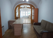 İcarəyə verilir 2 otaqlı 65 m2 ofis İçəri Şəhər m.