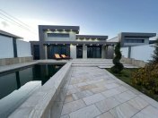 Satılır 4 otaqlı 200 m2 bağ evi Mərdəkan