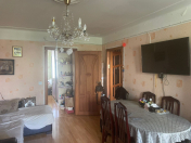 Satılır 2 otaqlı 40 m2 köhnə tikili İnşaatçılar m.