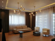 İcarəyə verilir 3 otaqlı 160 m2 yeni tikili Ağ şəhər