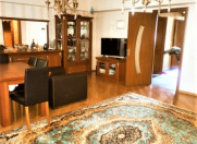 Satılır 4 otaqlı 120 m2 köhnə tikili Gənclik m.