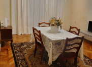 İcarəyə verilir 2 otaqlı 70 m2 köhnə tikili Nizami m.