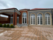 Satılır 4 otaqlı 240 m2 həyət evi Mərdəkan