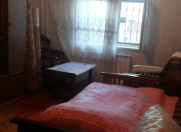 Satılır 4 otaqlı 95 m2 köhnə tikili Ayna Sultanova heykəli